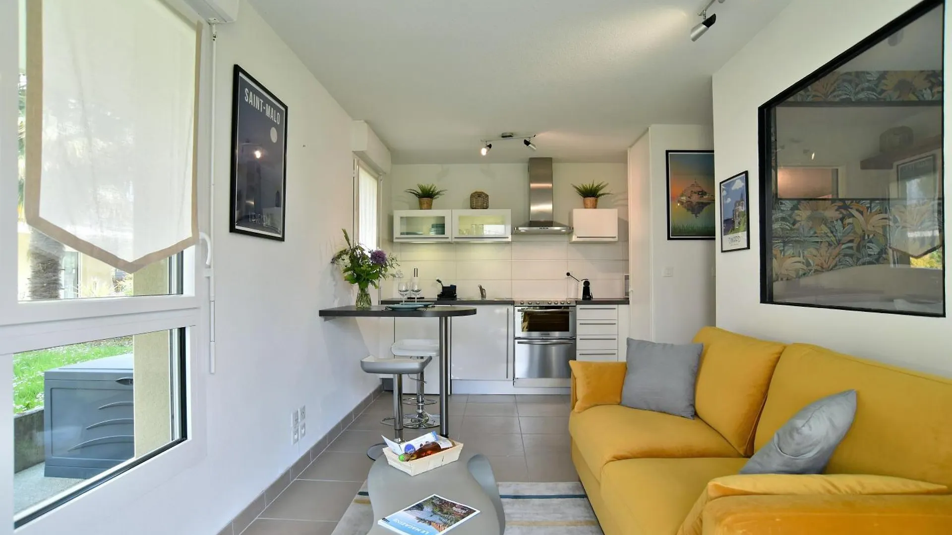 Escapade - Appartement Avec Jardin Et Parking Dinan Apartment