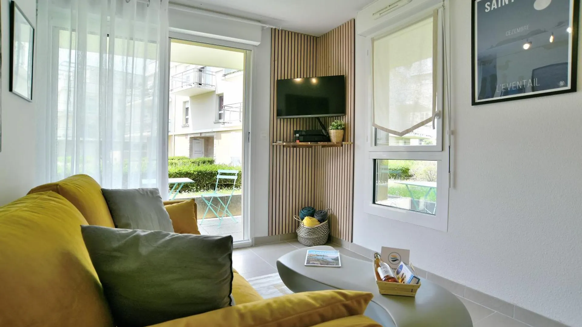 Escapade - Appartement Avec Jardin Et Parking Dinan Apartment